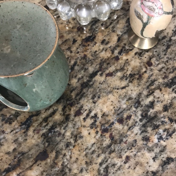 Oil burner, small vase,  and cigarette holder - Picture 7 of 8